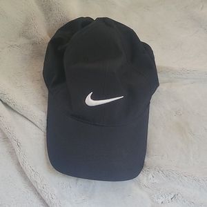 Nike golf hat